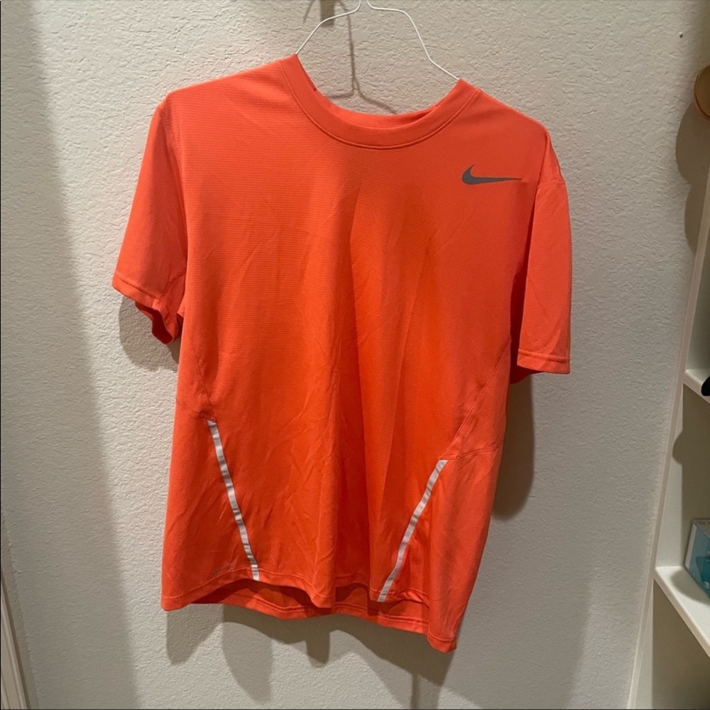 Nike Mens Running Shirt Large
